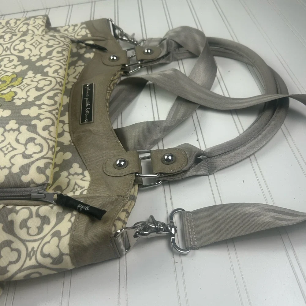 Petunia Pickle Bottom City Carryall Diaper Bag Breakfast in Berkshire MSRP $110